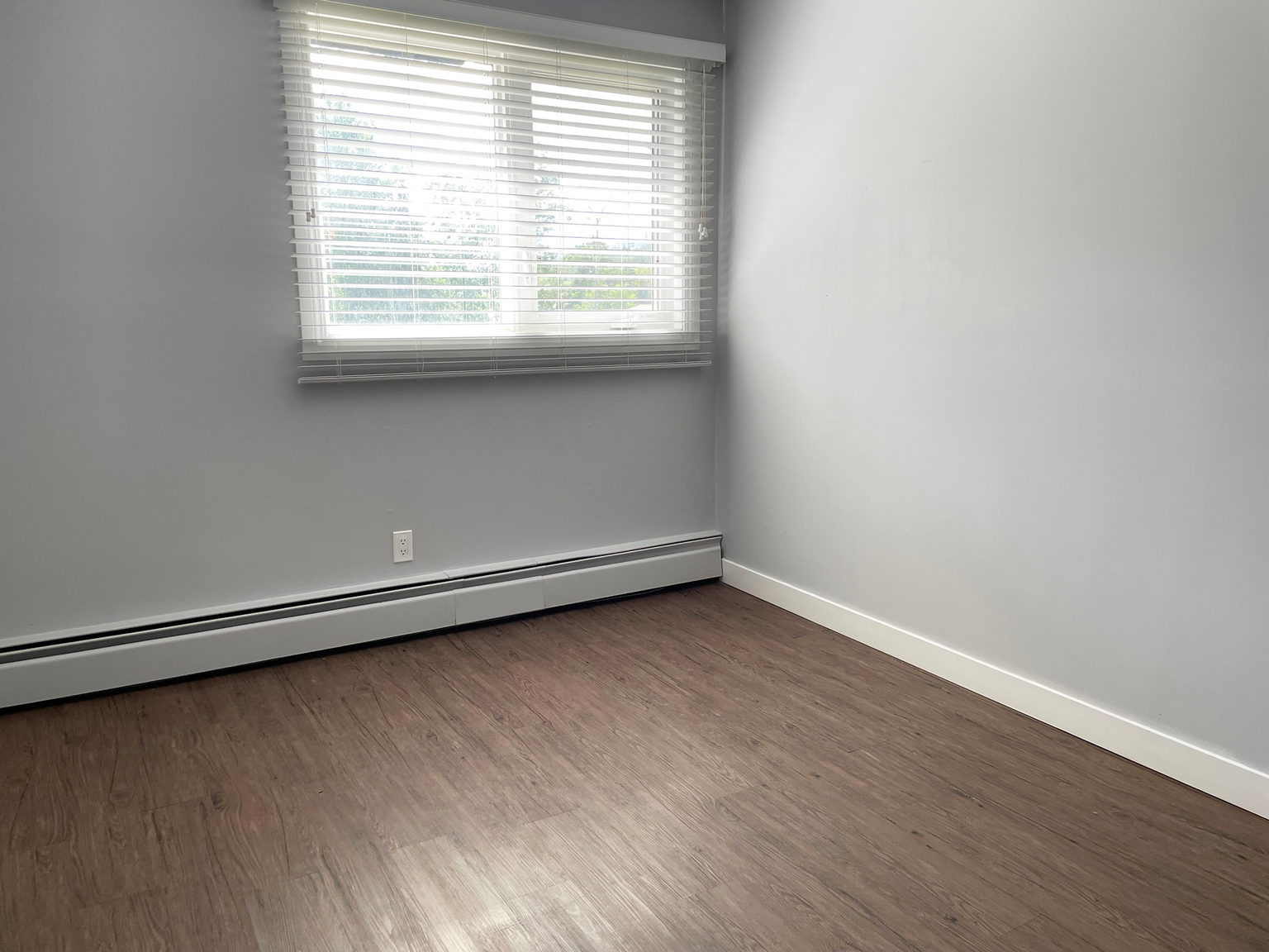 4 Nixon - 2 Bedroom 1 Bath 2