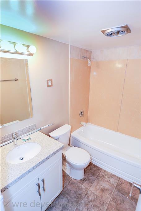 Arizona Plaza - 2 Bedroom 2
