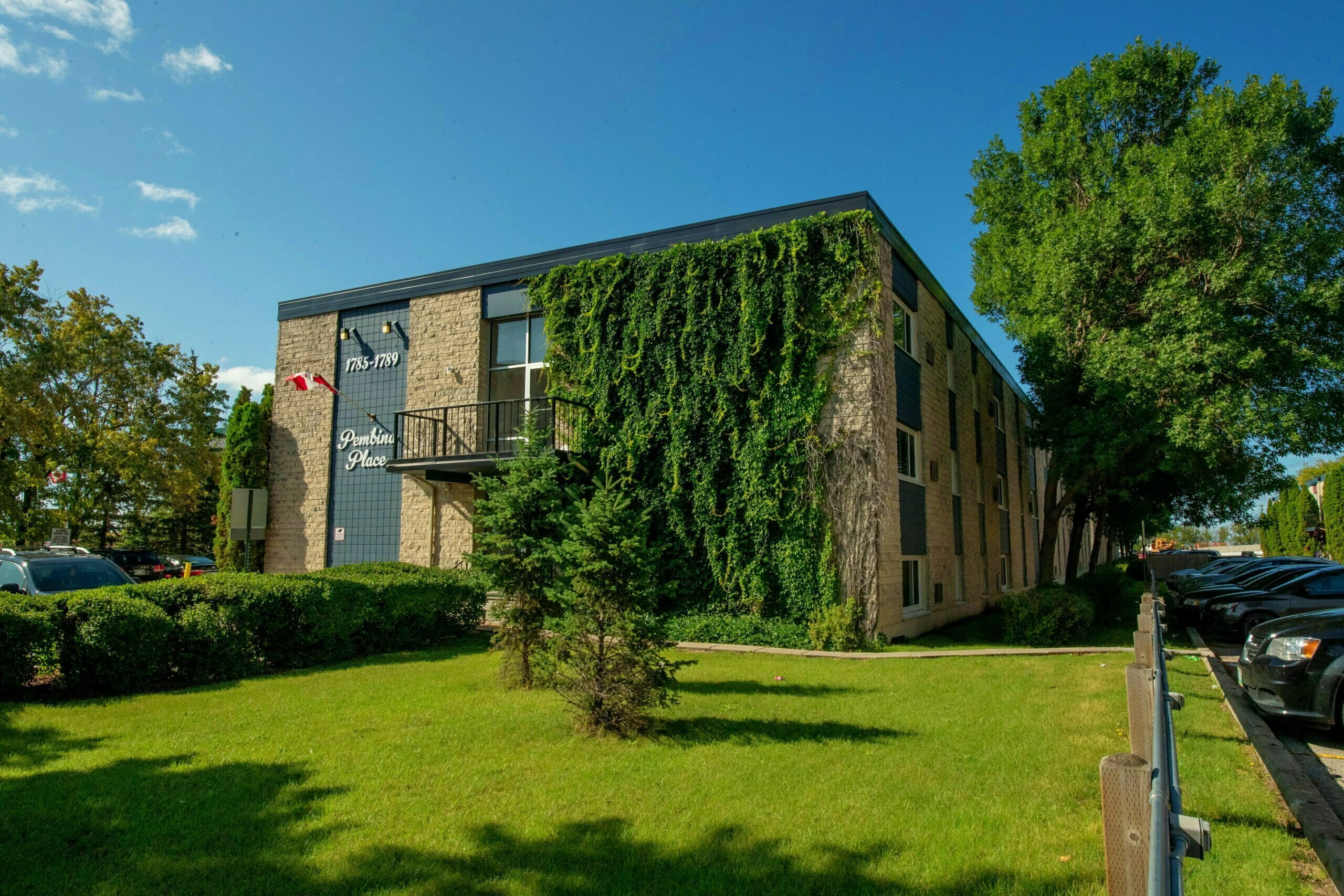 Pembina Place - 1 Bedroom 4