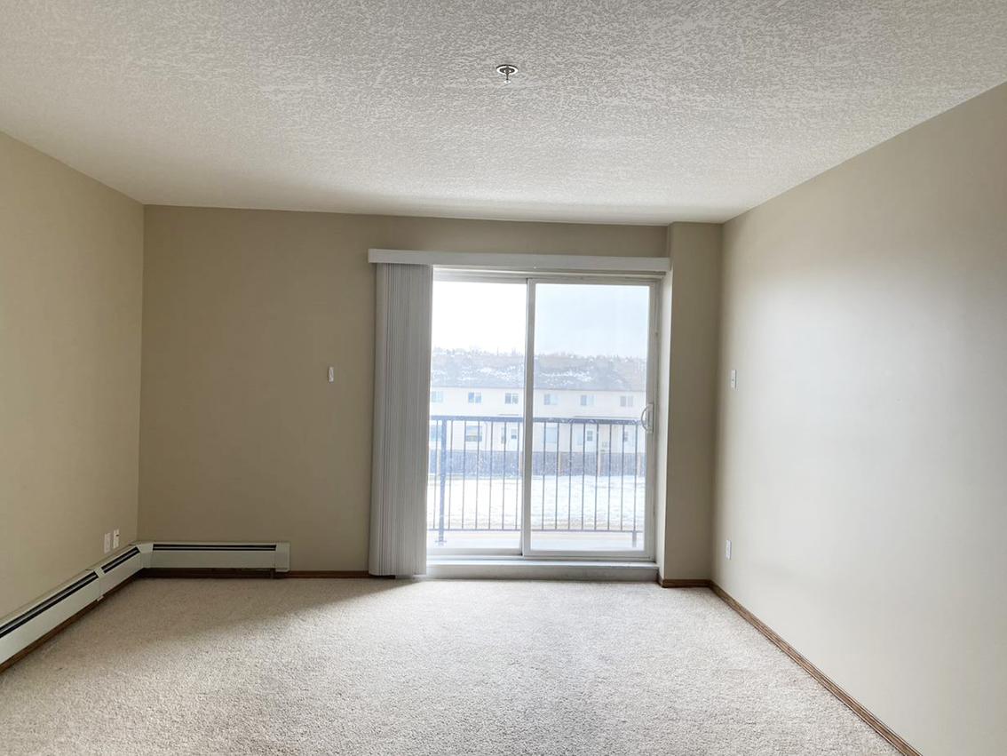 Westmore Estates - 2 Bedroom 1 Bath 4