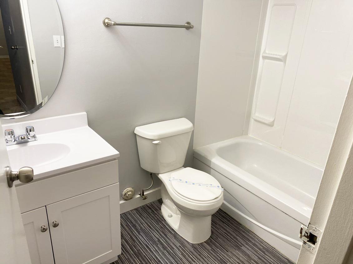 Squires Court - 1 Bedroom 1 Bath 2
