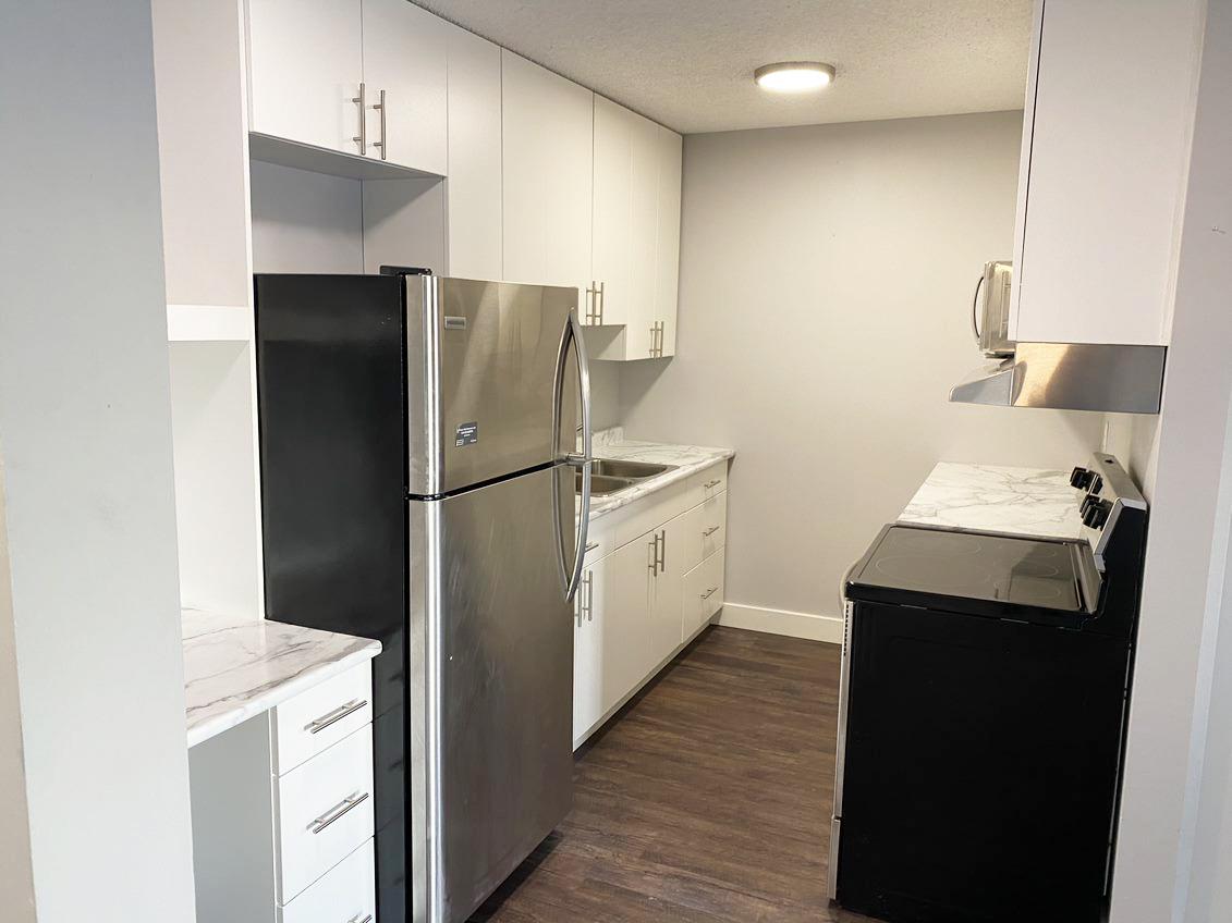 Squires Court - 1 Bedroom 1 Bath 3