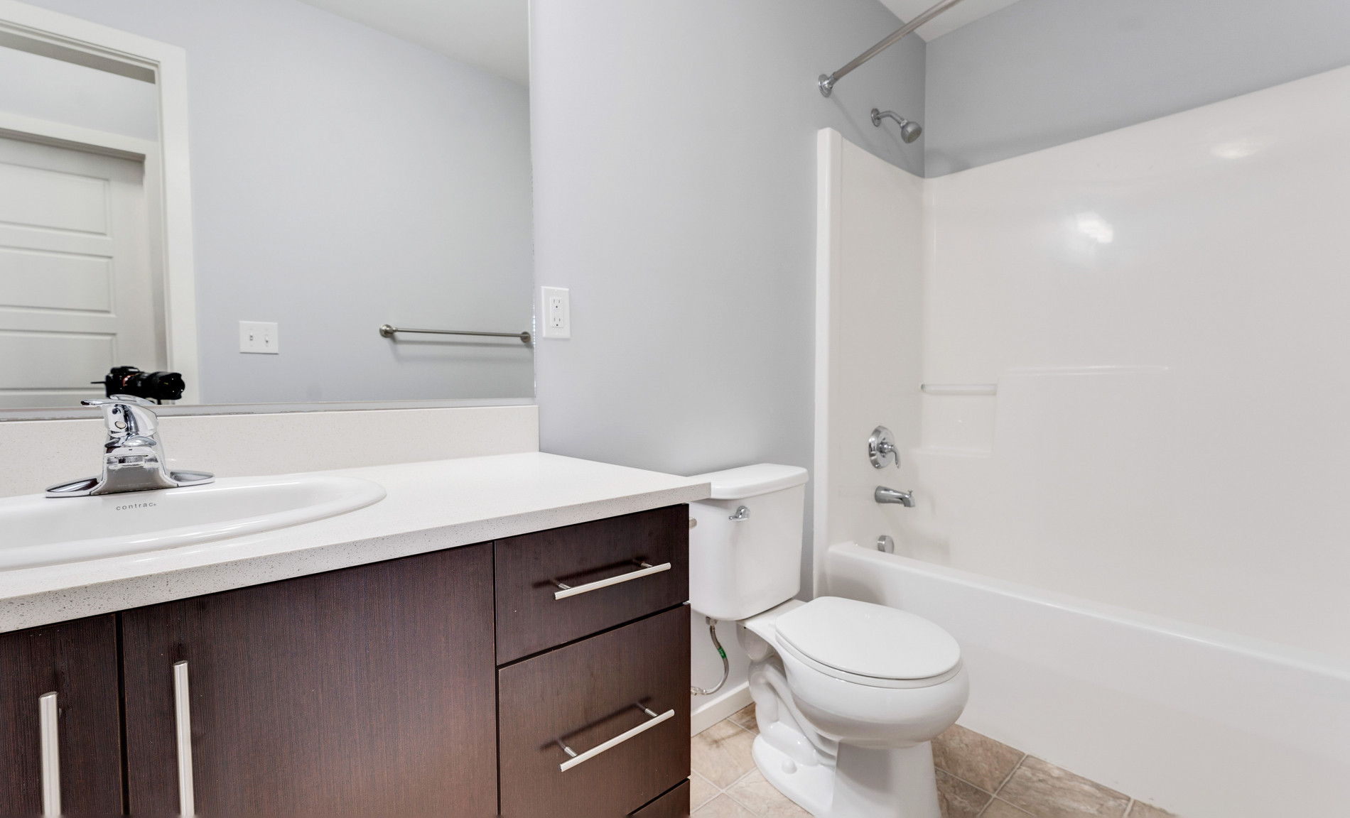 Cobble Hill - 2 Bedroom 2 Bath 2
