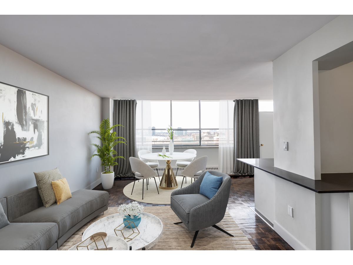 2040 Eglinton Avenue West - Studio 5