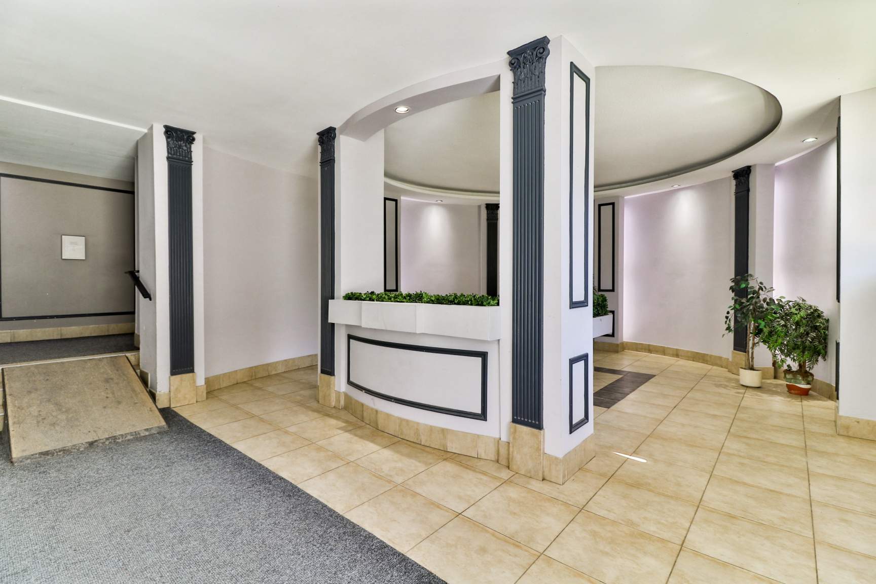 220 Lake Promenade - 1 Bedroom 5