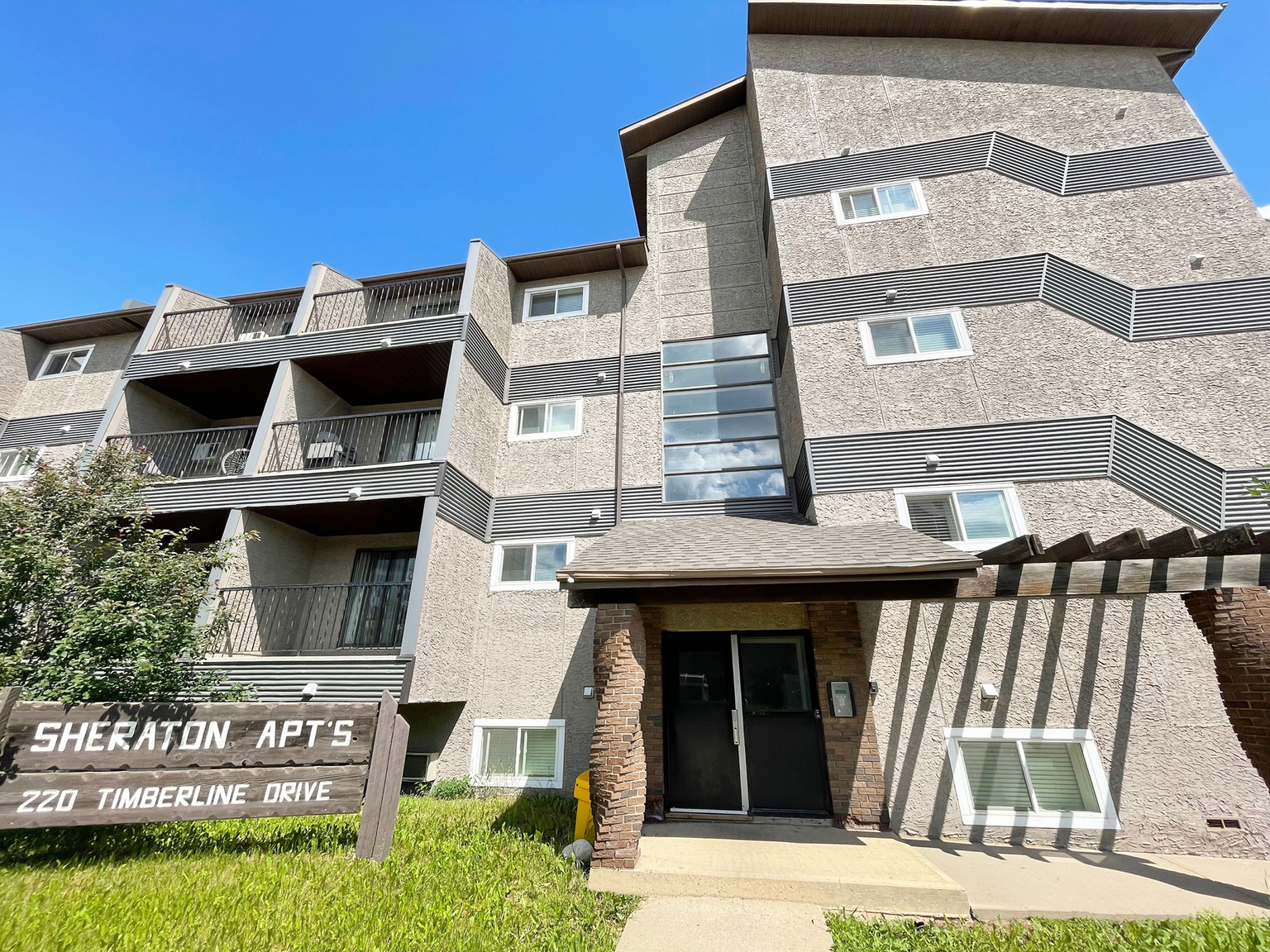 Sheraton Apartments - 2 Bedroom 1 Bath 3