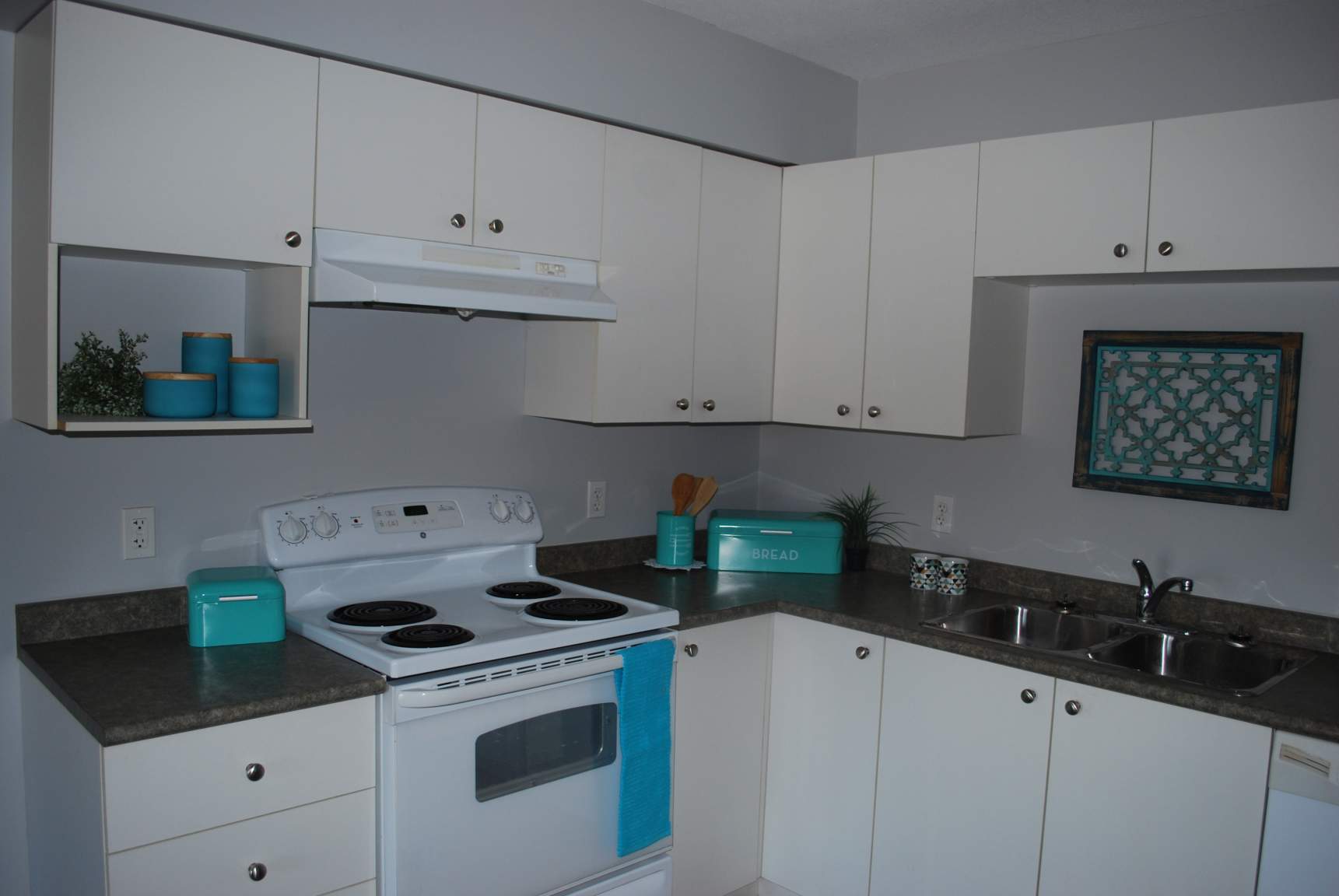 Tuscany Manor - 2 Bedroom 1 Bath 3