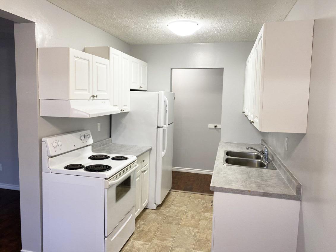 MacKenzie Manor - 2 Bedroom 1 Bath 3