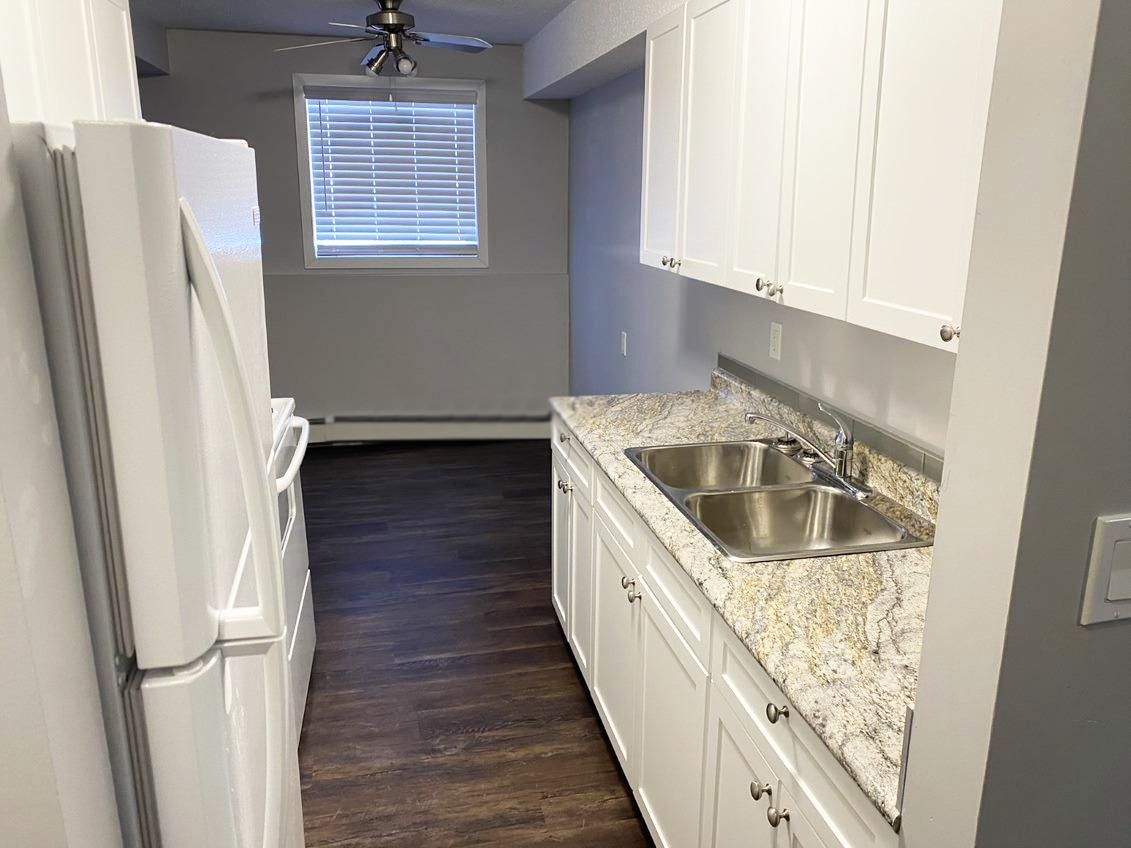 MacKenzie Manor - 2 Bedroom 1 Bath 4