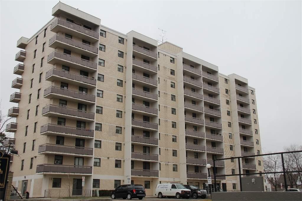 Maison Neuf Apartments - Brampton 2 Bedroom 2