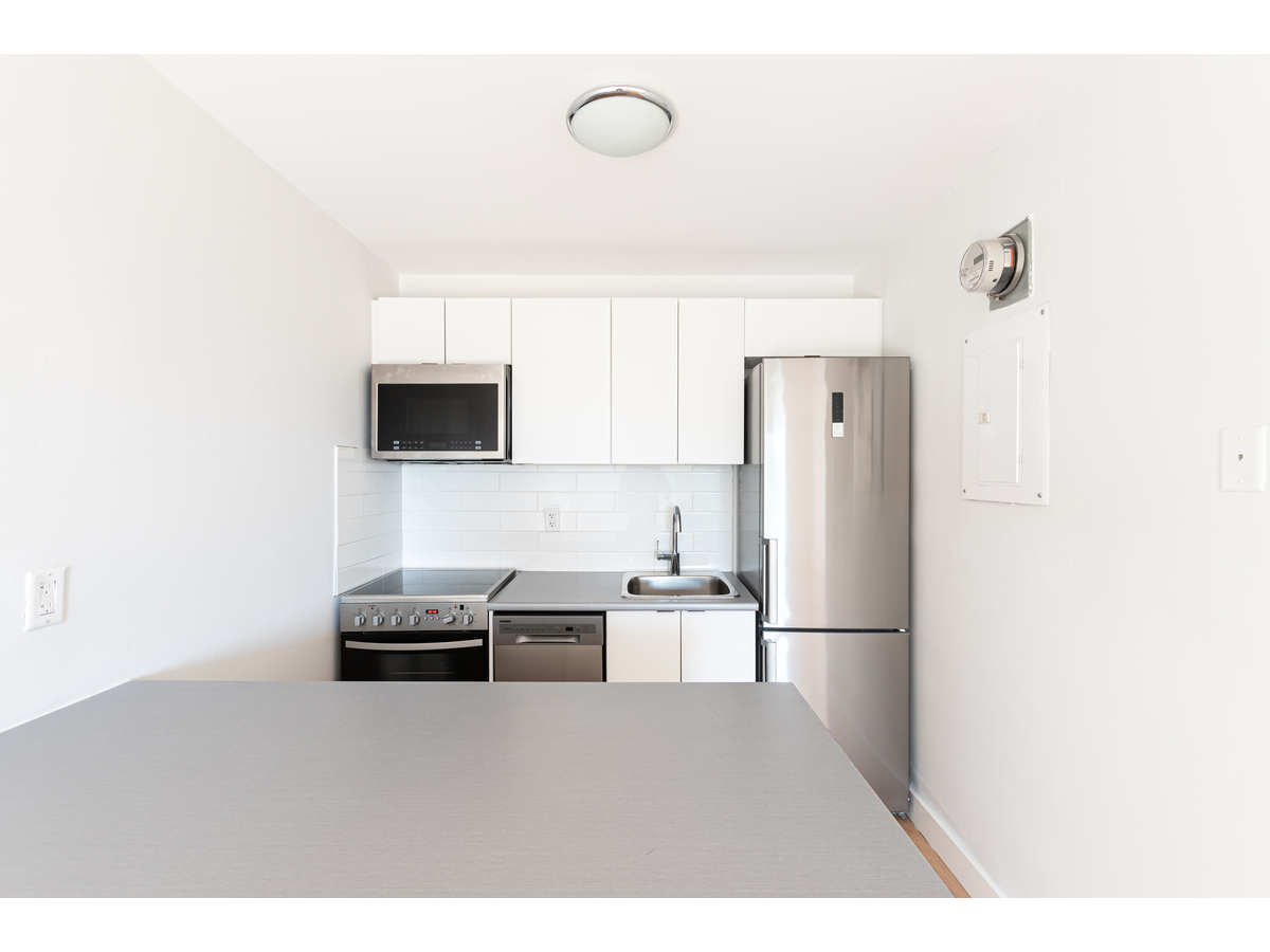 420 Central Avenue - 1 Bedroom 2