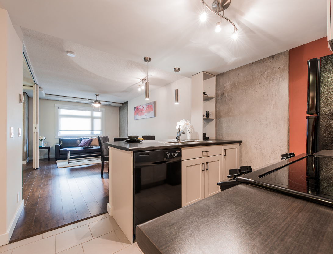 Mayfair Village South - Studio 4