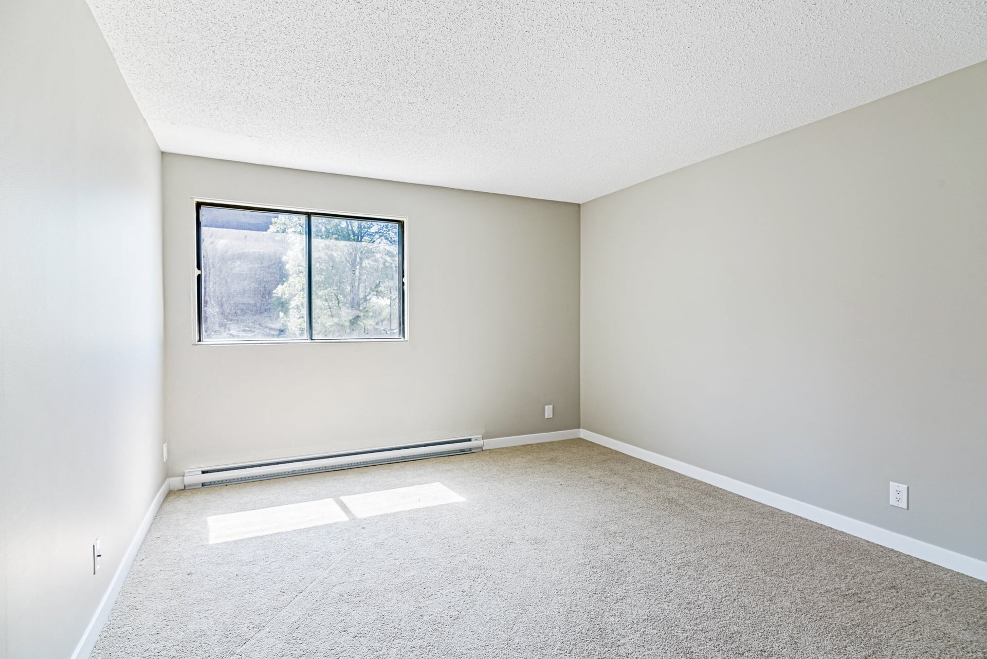Meadowlark Green - 2 Bedrooms 3