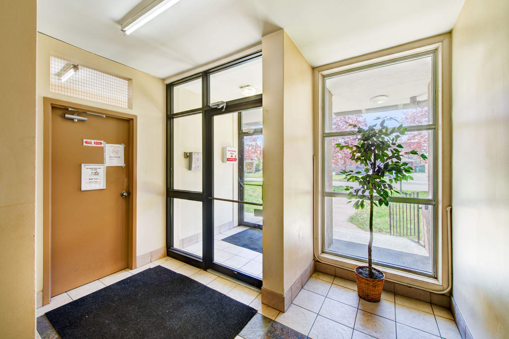8 Vinci Crescent - 2 Bedroom 3