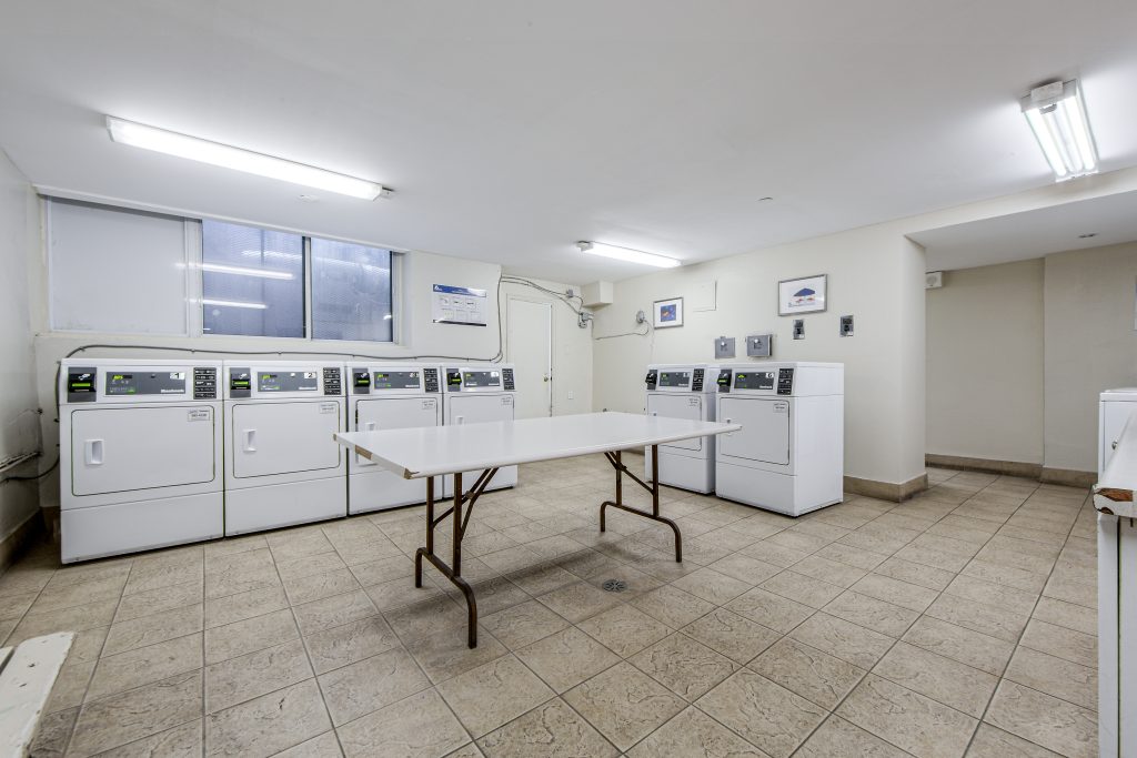 Parkside Place - Roncesvalles 2 Bedroom 5
