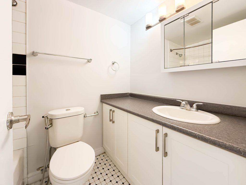 Steven Tower - Stevenson + Kipling 3 Bedroom 5