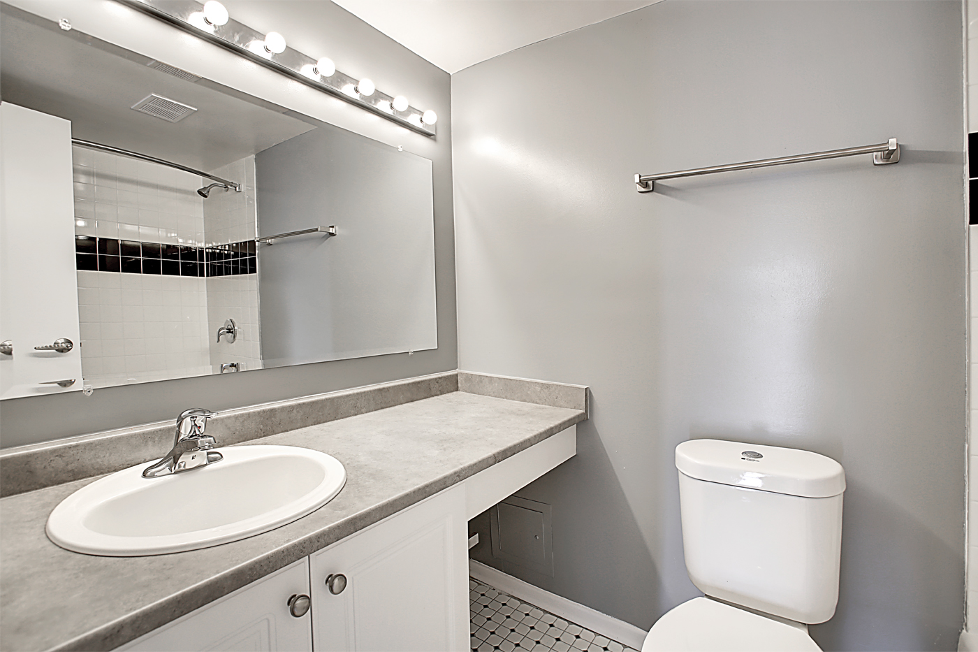 Steven Tower - Stevenson + Kipling 3 Bedroom 3