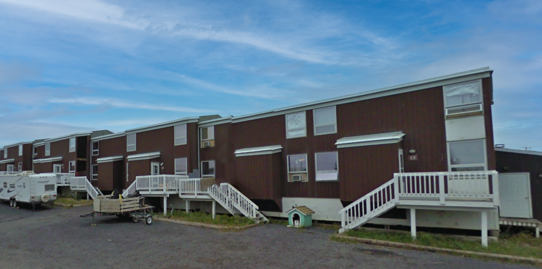 Raven Rowhouses - 3 Bedroom 1 Bath Townhouse 2