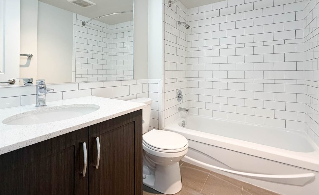 Park Towers - Vancouver Bachelor 5