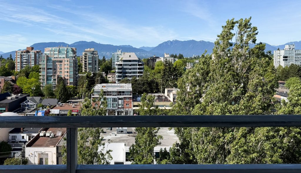 Park Towers - Vancouver Bachelor 4