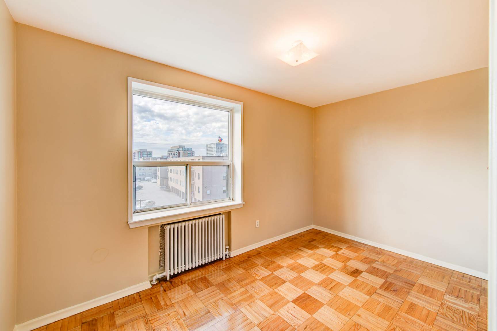 45 Faywood Boulevard - 1 Bedroom