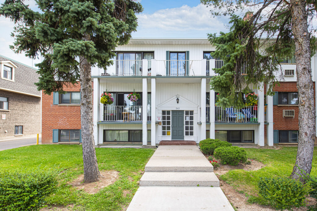 223 - 247 The West Mall - Etobicoke 2 Bedroom 2