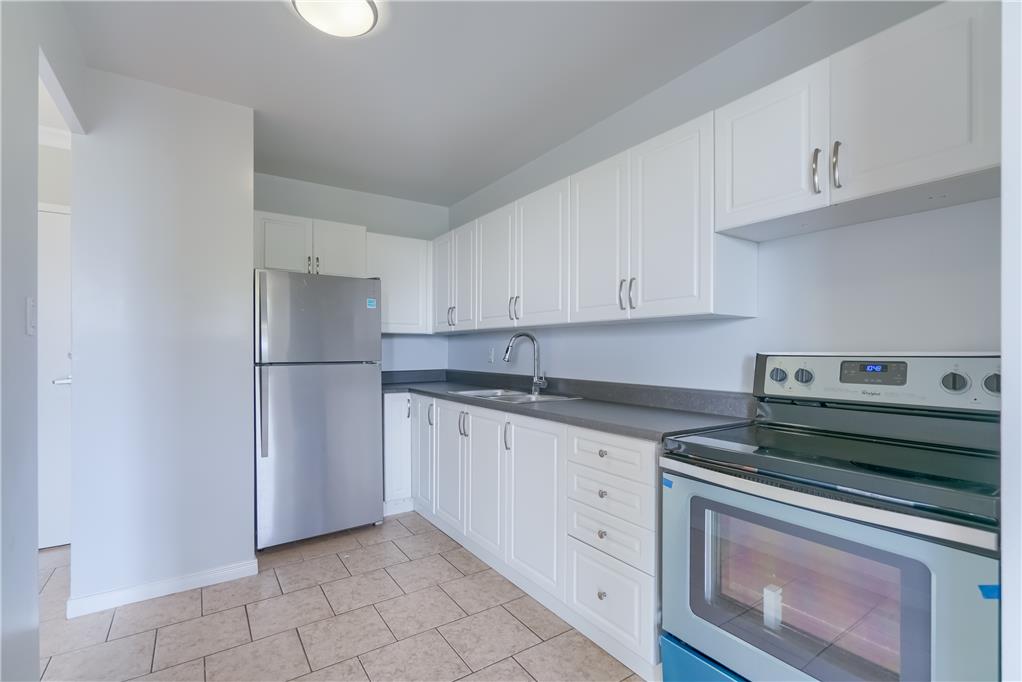Imperial Towers - Barrie 1 Bedroom 2