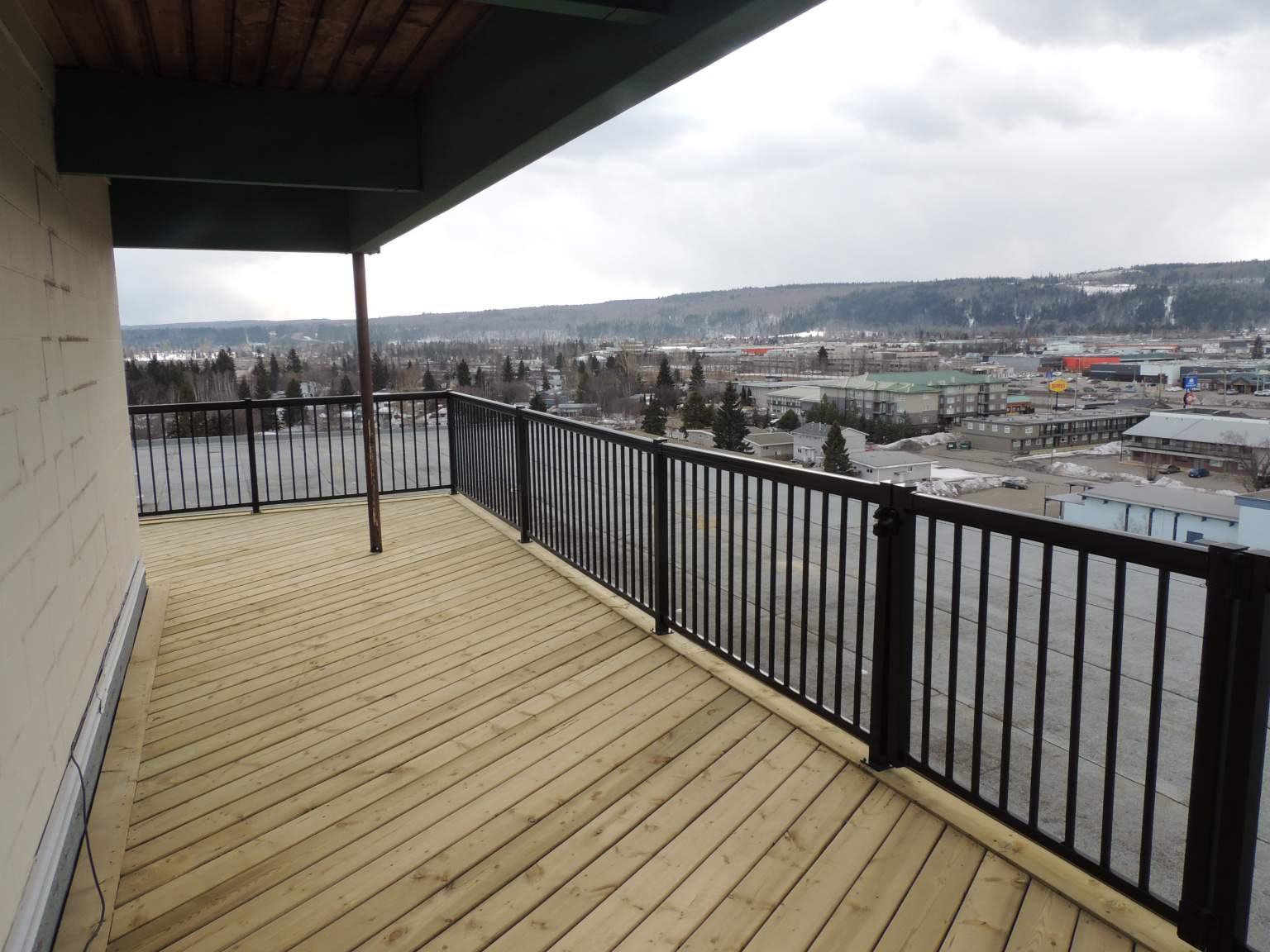 Cedar Tower - 2 Bedroom 1 Bath 3