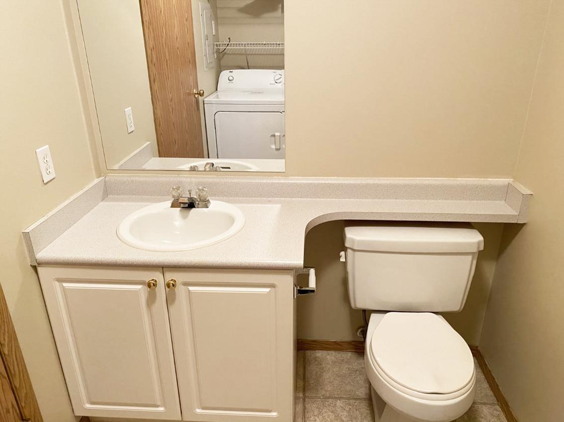 Northgate Townhomes - 2 Bedroom 1 Bath 4