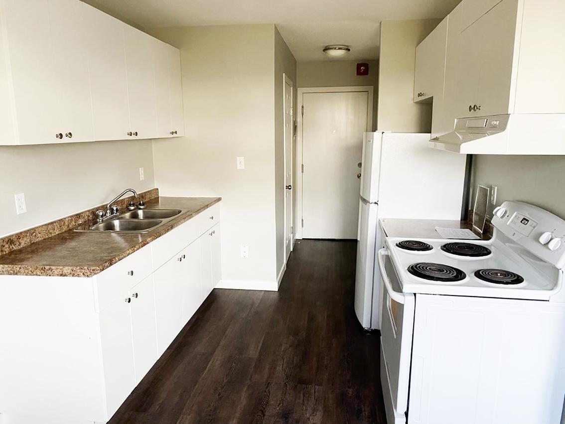 The Courtyards Apartments - 1 Bedroom 1 Bath 3