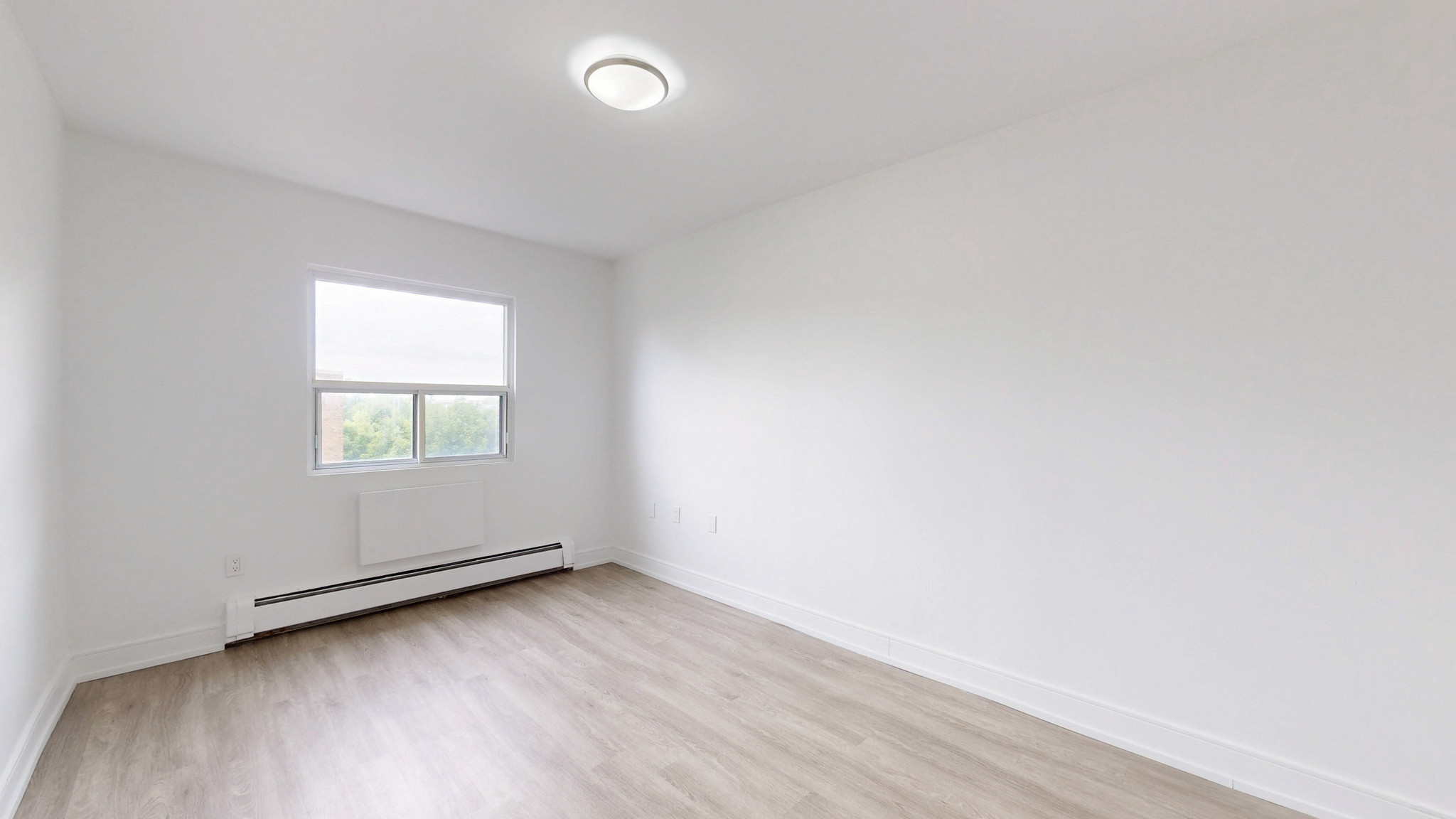 540 Proudfoot Lane - Beaverbrae Apartments - 1 Bedroom 3