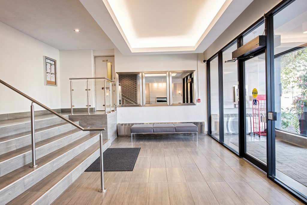Pacific Way Apartments - Mississauga 2 Bedrooms 2