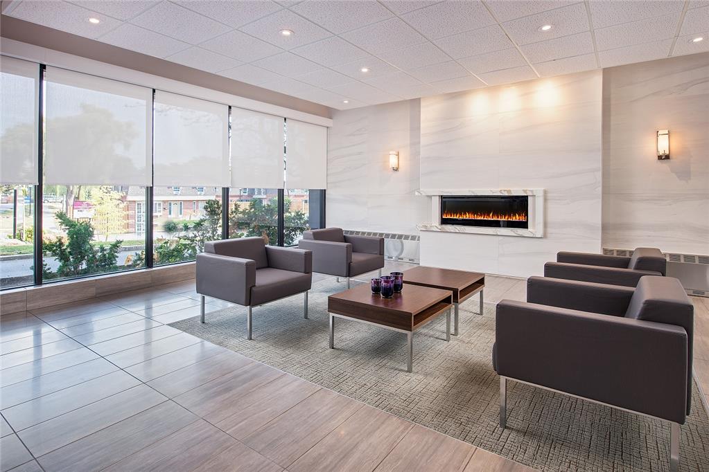 Pacific Way Apartments - Mississauga 2 Bedrooms 3
