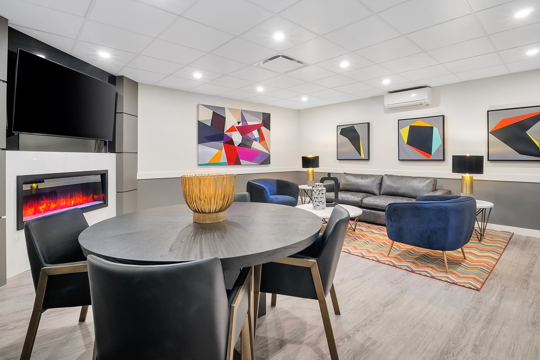 Southpointe Plaza - 2 Bedroom
