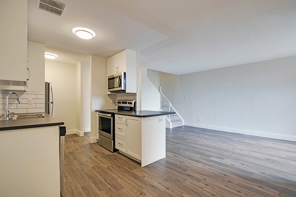 Westwood Abbey Apartments - Mississauga 3 Bedrooms