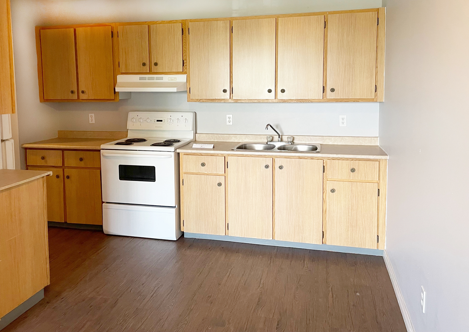 Skylark Manor - 2 Bedroom 1 Bath 5