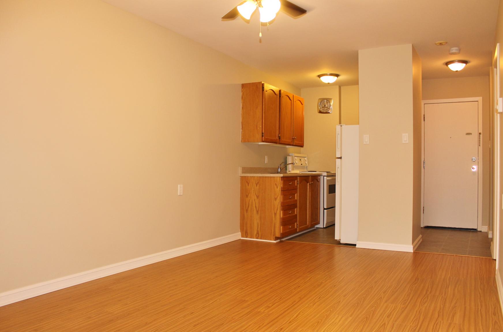 Kennys Park - 1 Bedroom 1 Bath 1