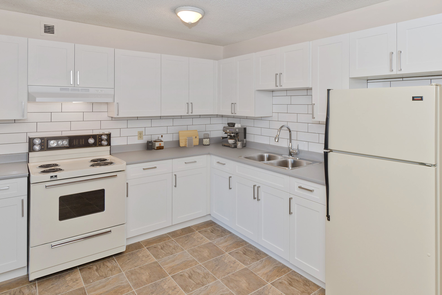 McKinnon Manor Apartments - 1 Bedroom 4