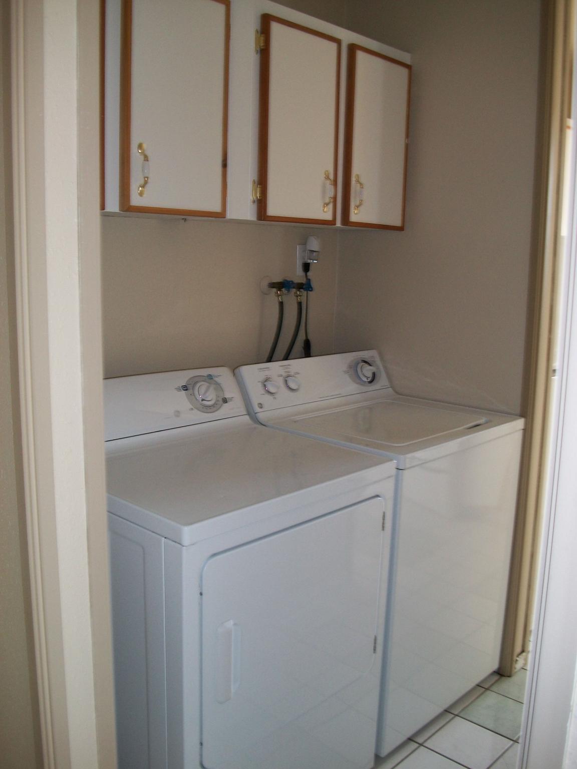 Willowbrook Townhomes - 3 Bedroom 1 Bath Townhouse 2
