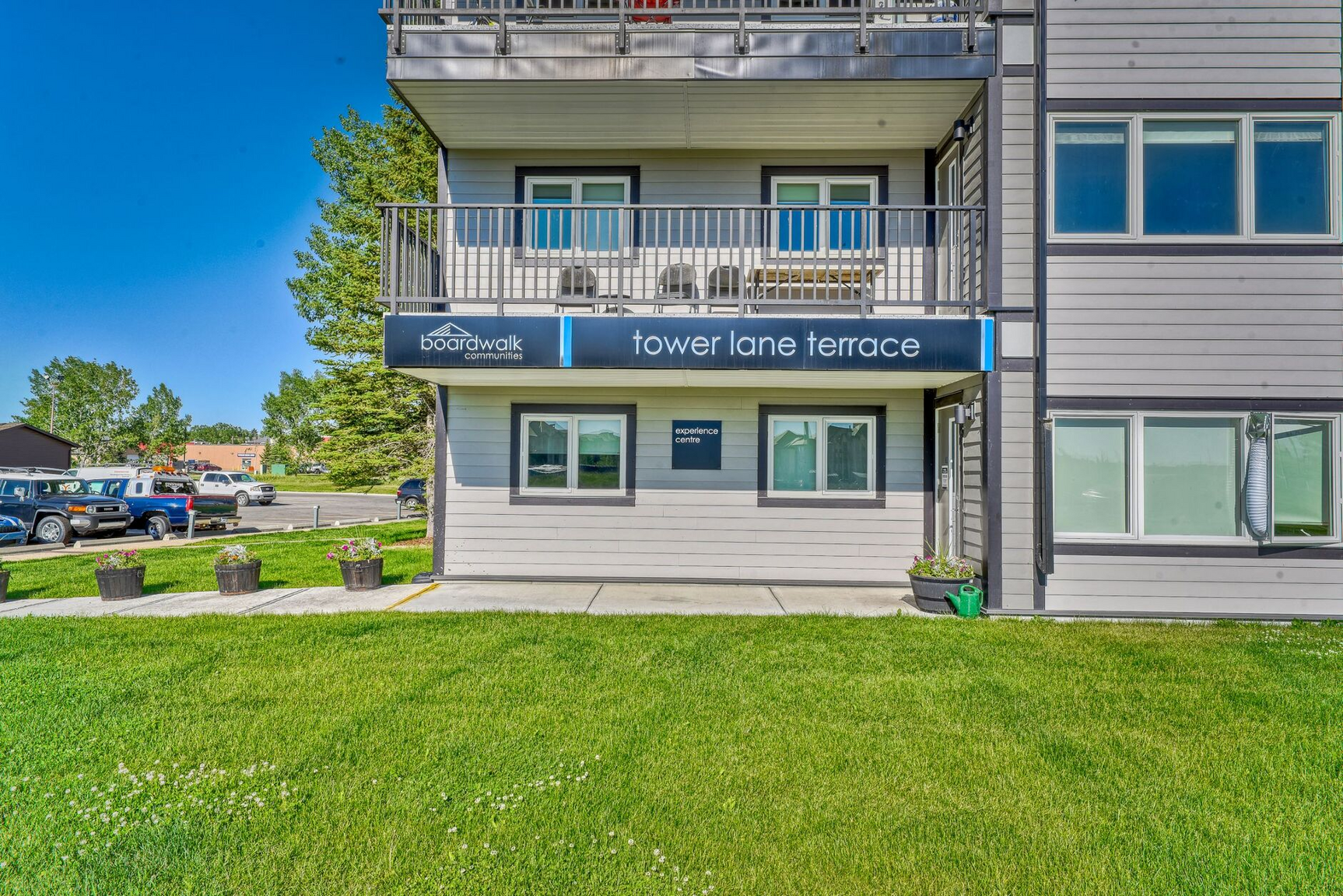 Tower Lane Terrace Apartments - 2 Bedroom Premium 3