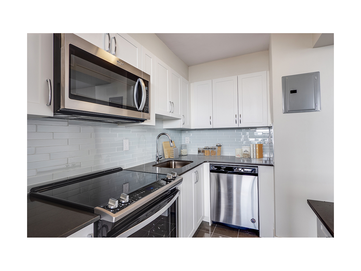 35 Mowat Blvd. - 2bdrm 2
