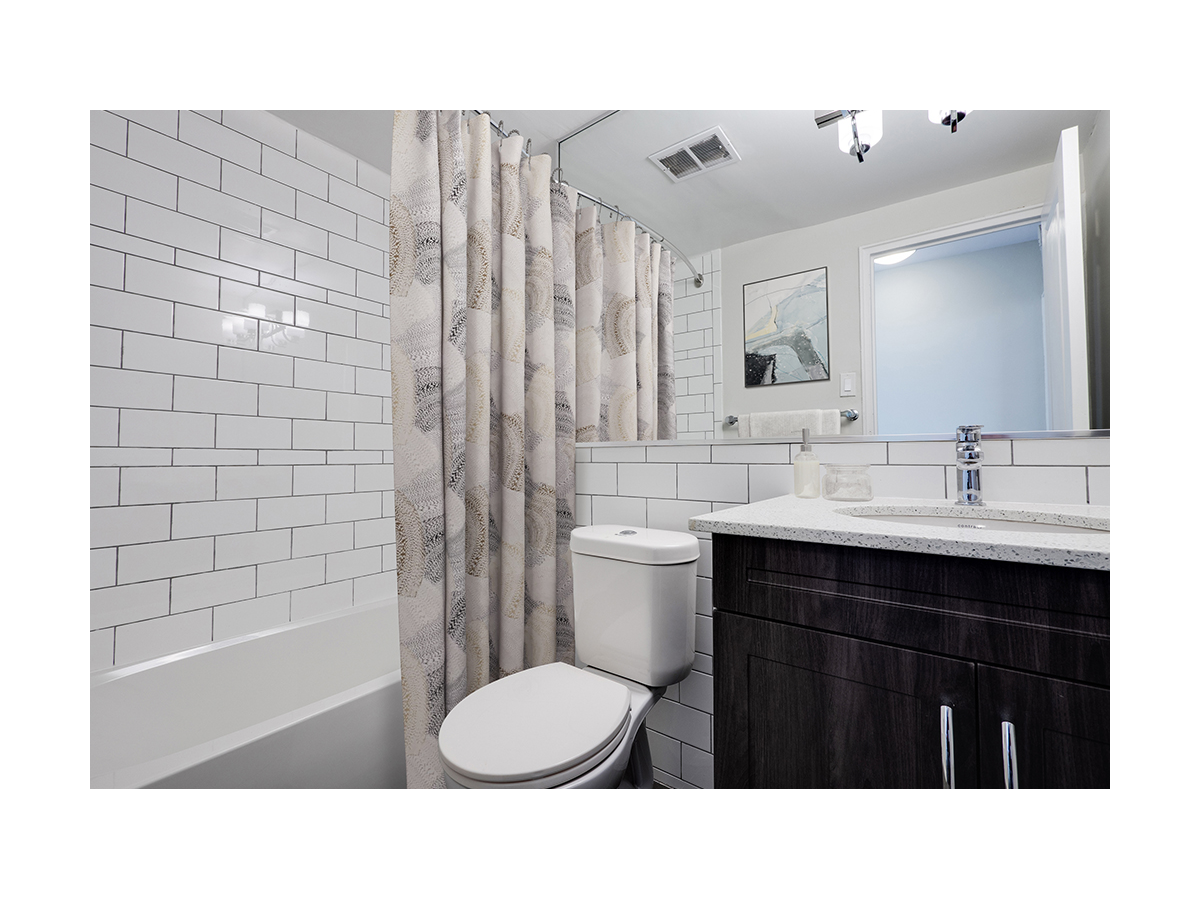 35 Mowat Blvd. - 2bdrm 4