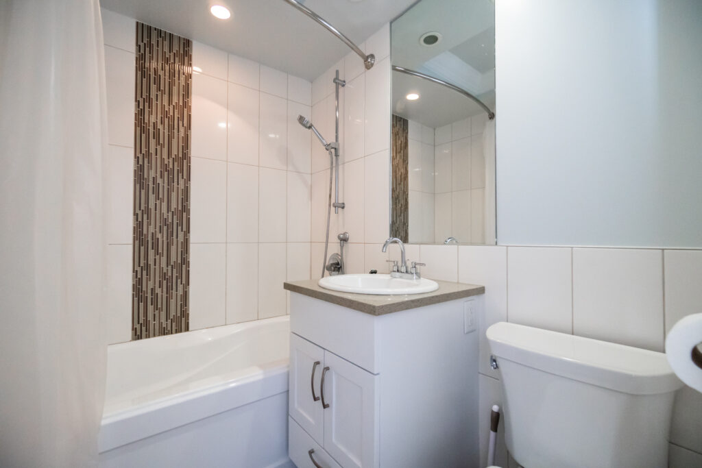 Barclay Towers - Vancouver 1 Bedroom 4