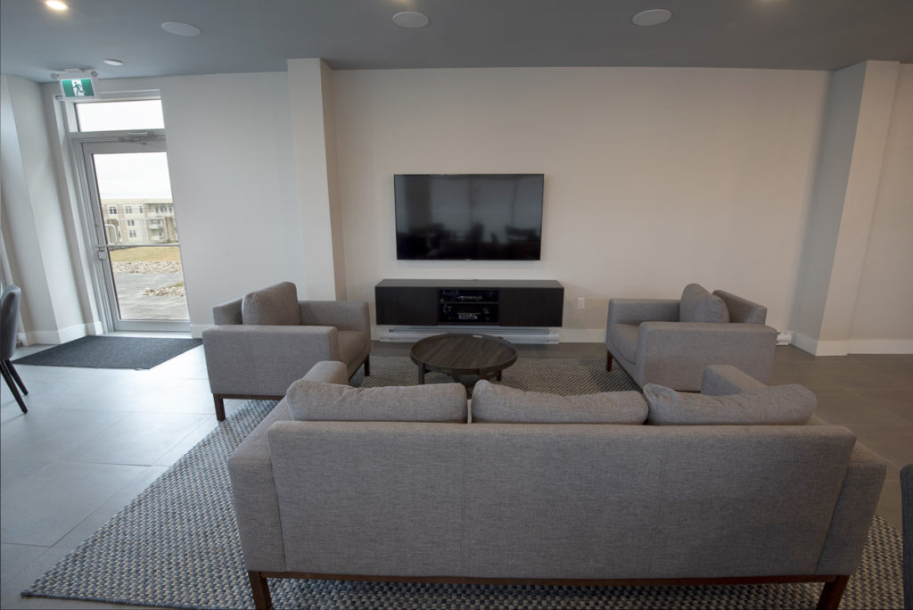 Bedford Heights Apartments - 3 Bedrooms 4
