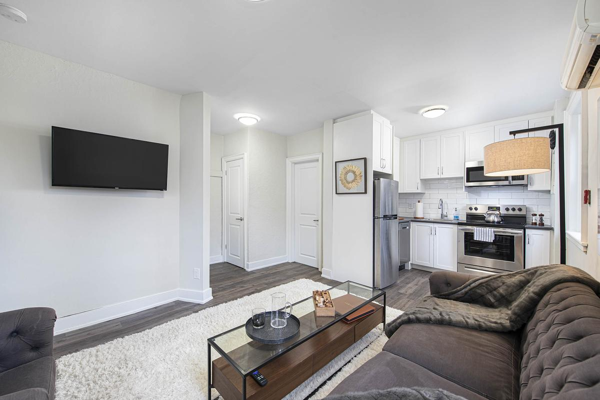 86 Tisdale St. S - 1 Bedroom 4