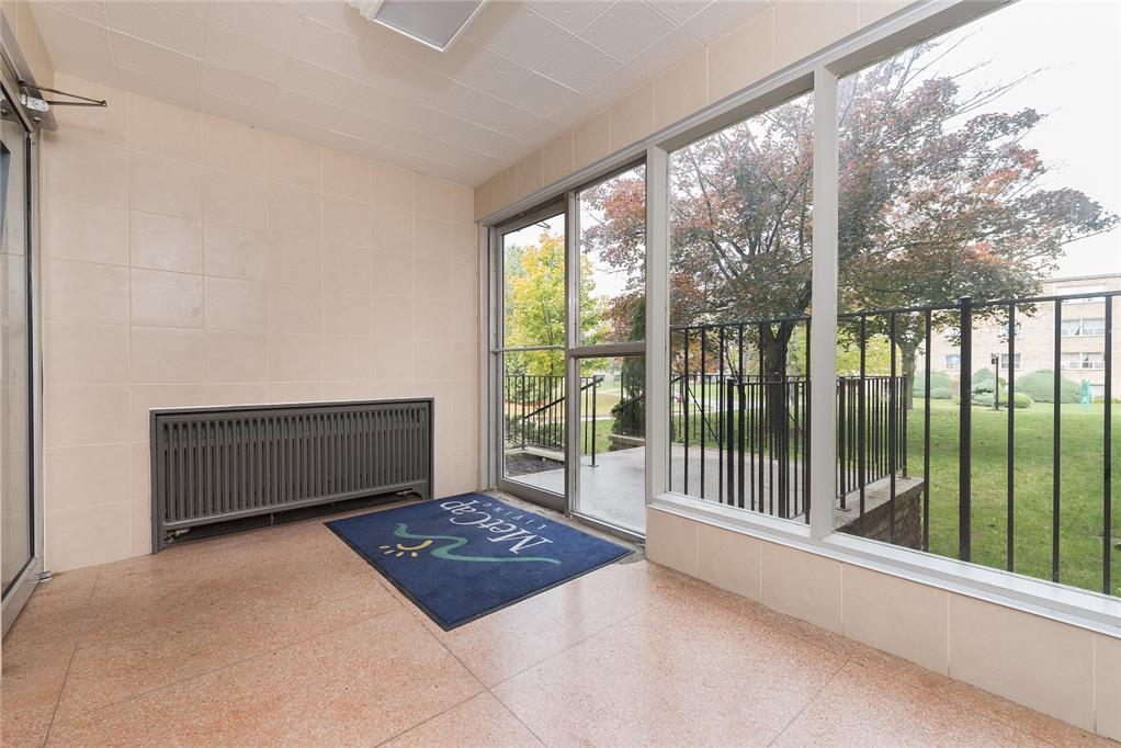 Craigton Drive Apartments - Scarborough 2 Bedroom 5