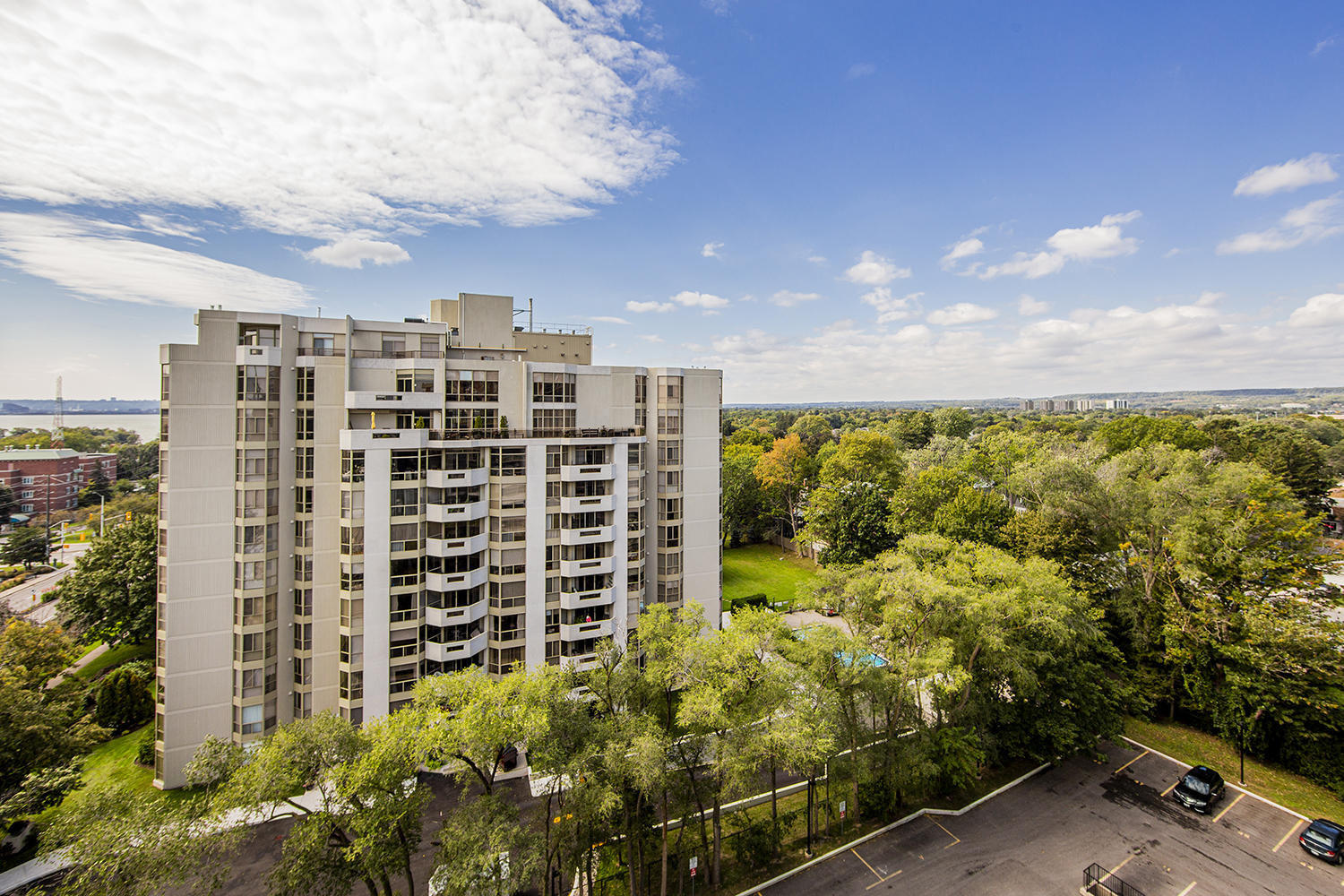 North Shore Towers - Burlington 1 Bedroom 4