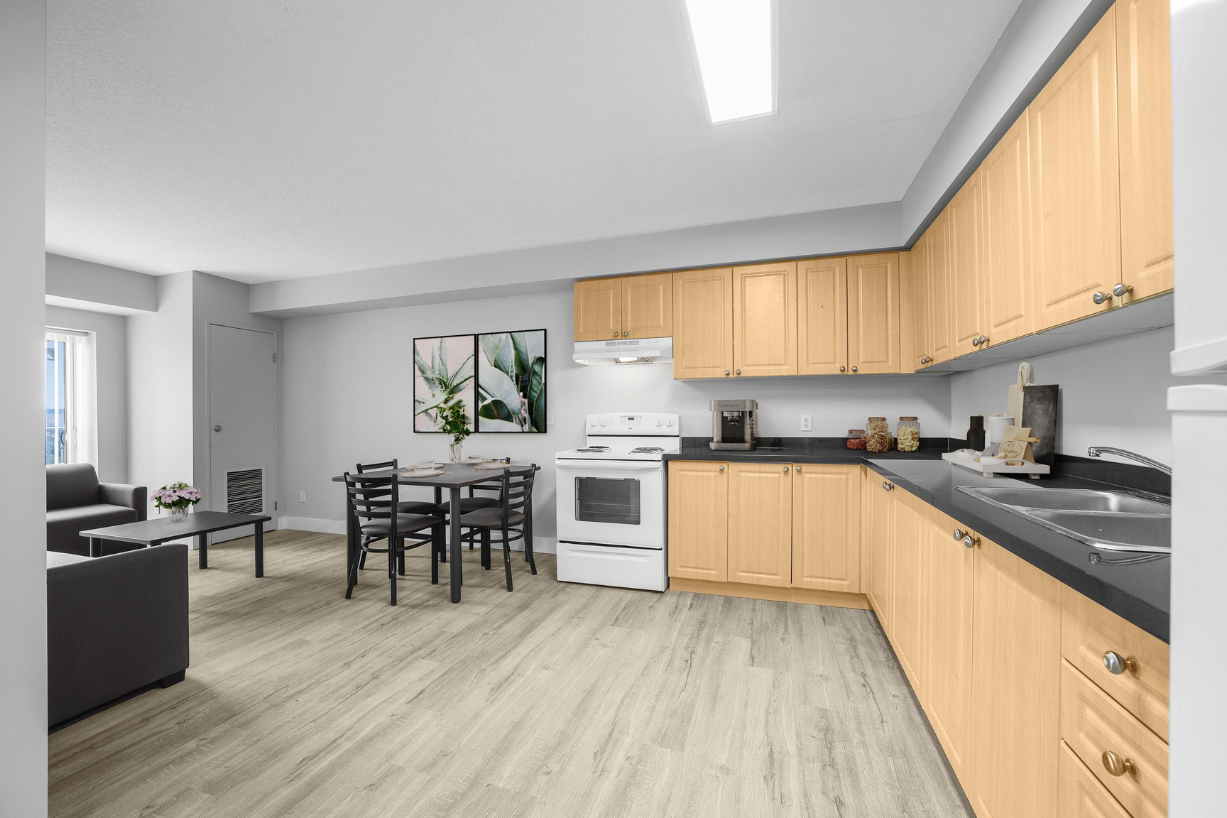 345 King Street North - IMMEDIATE (12 Months) 3