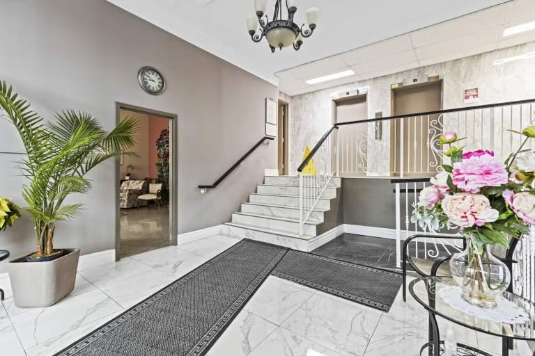 Hillview Towers - 3 Bedroom 2