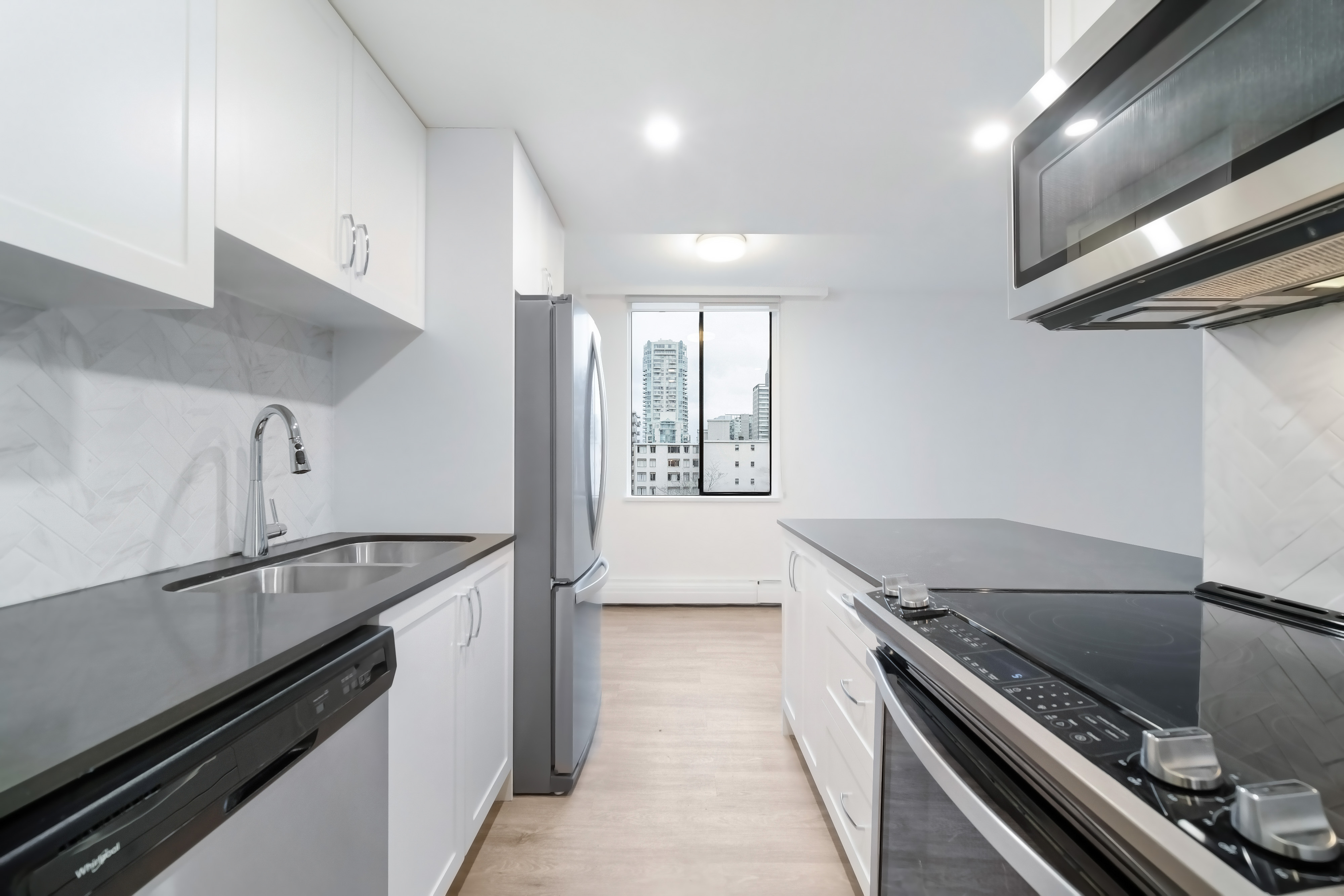 Governor’s Square - Vancouver 1 Bedroom 5